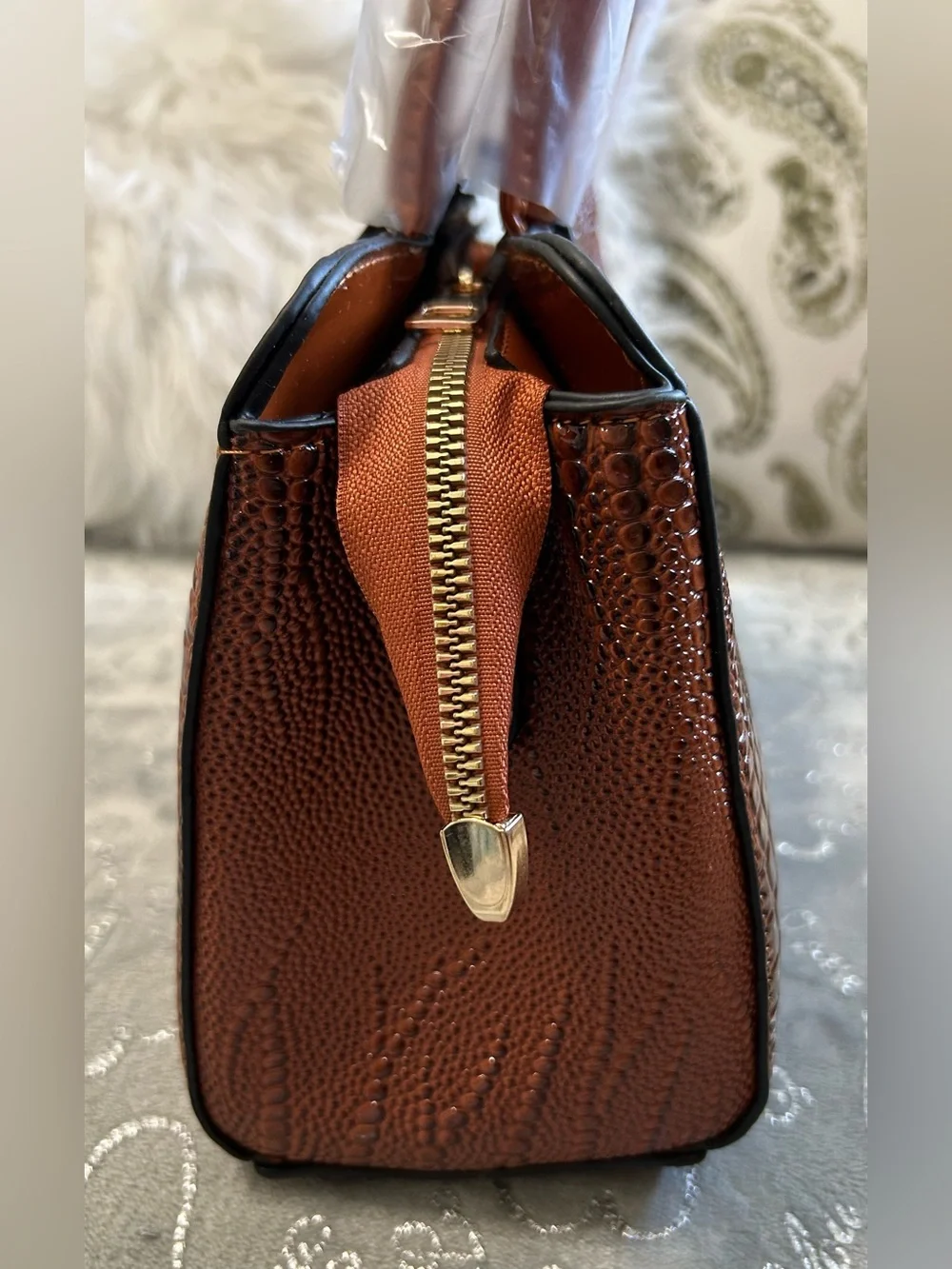 NWT Vyrmax, Small, Cognac Croc-Embossed Professional Satchel w/Detachable Strap